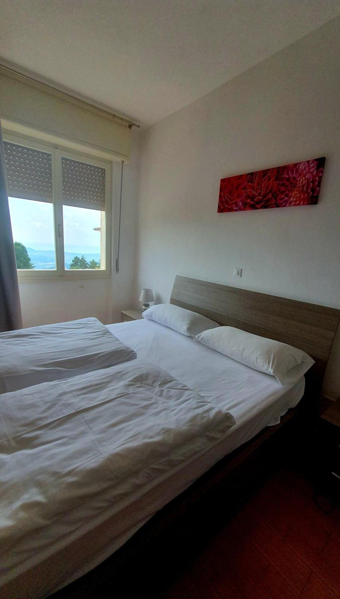 Hotel Serena Spiazzi Di Caprino Ngoại thất bức ảnh
